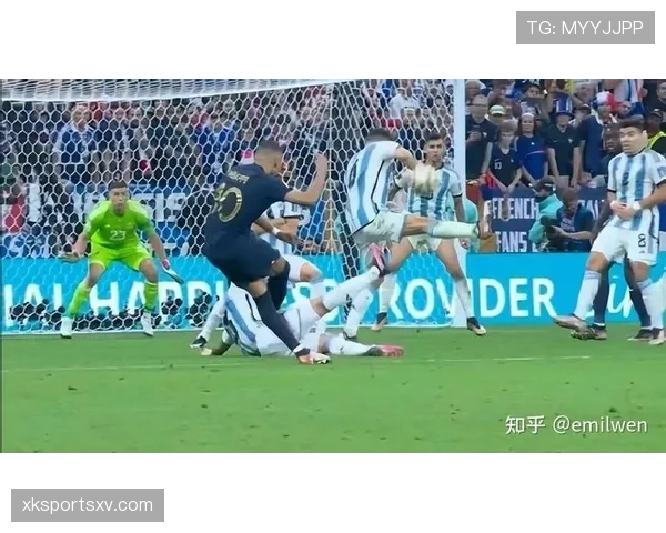 手臂自然位置不算犯规？手球判罚的关键边界在哪